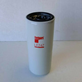 Фильтр масляный P551670 Fleetguard LF747